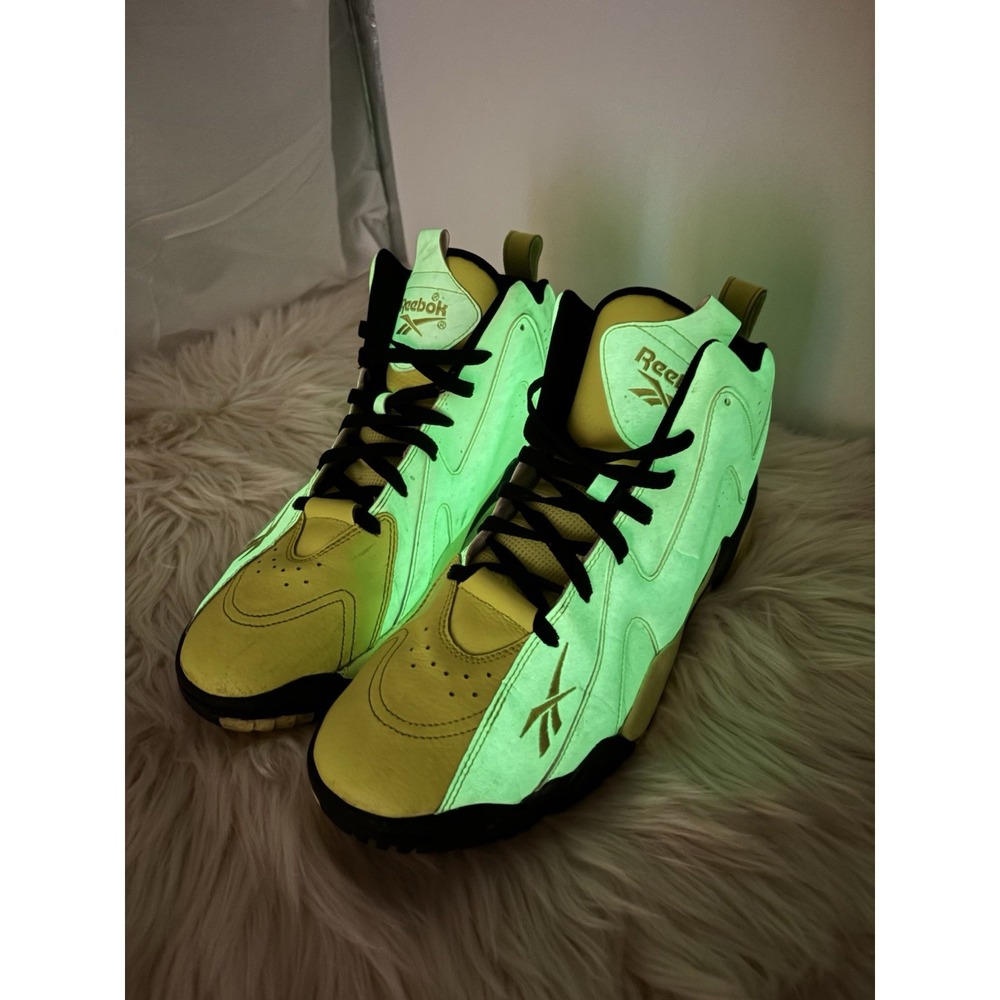 Size 11 1/2 - Reebok Kamikaze II Mid Glow 2013 Glow In The Dark‎